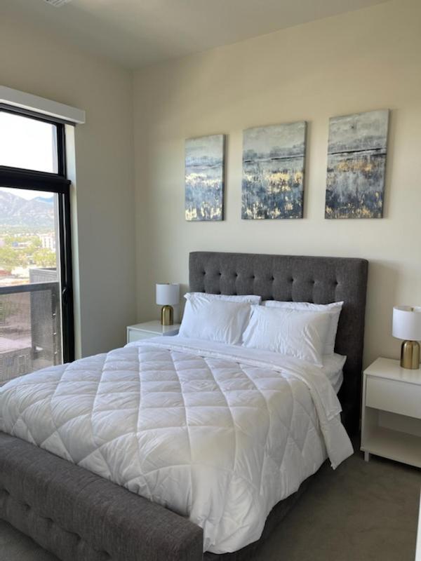 Апартаменты Colorado Springs Luxurious Unit With Mountain View Экстерьер фото